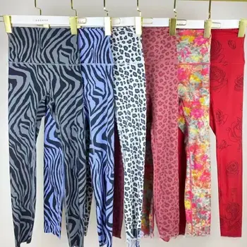 Нови панталони за йога с принтом, гамаши за фитнес, панталони зебра, леопард, улични панталони с висока талия, се продават като топъл хляб.